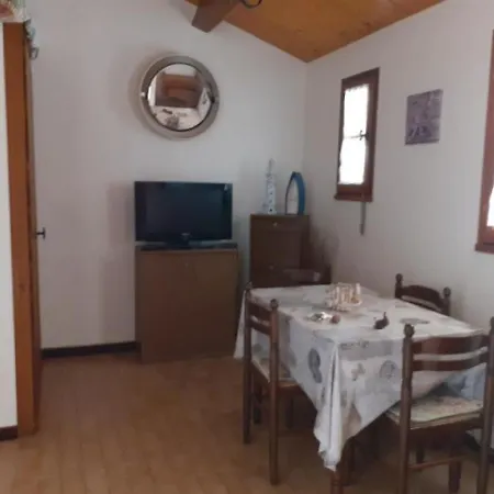 Maison La Gueriniere, 3 Pieces, 4 Personnes - Fr-1-537-65 La Guérinière